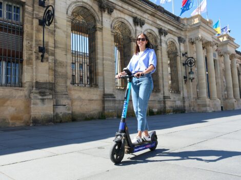 Comment bien utiliser son smartphone lors de ses trajets en trottinette électrique